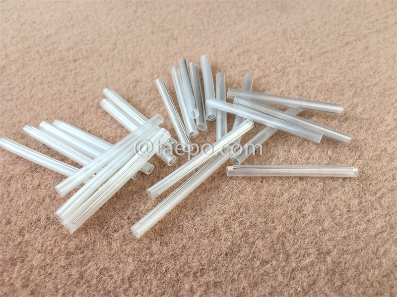 Кассета для сплайсинга волокна, 12 волокон, пластиковая, с защёлкивающейся крышкой, с 2 гребёнками 6F для горячей сварки