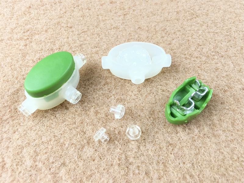 Самообслуживаемые электрические разъёмы TL1, 3 провода, проводник 1,0-1,35 мм, максимальная изоляция 3,6 мм, заполнены гелем, контакты из лужёной латуни, корпус из нейлона, с 3 штекерами