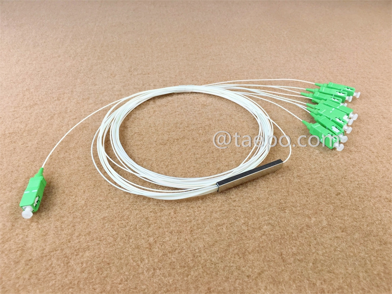 Оптоволоконный сплиттер, PLC, стальной корпус, G657A, 1x8, 0.9мм свободный трубопровод, 1м, с SC/APC