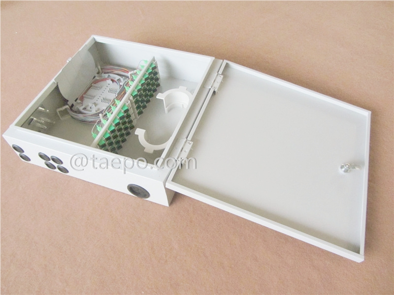 Коробка распределения волокон (FDB), наружная, SC, 48 волокон, с заменяемыми патч-панелями, корпус из холоднокатаной стали с порошковым покрытием, 400x400x120мм, без адаптеров, пигтейлов