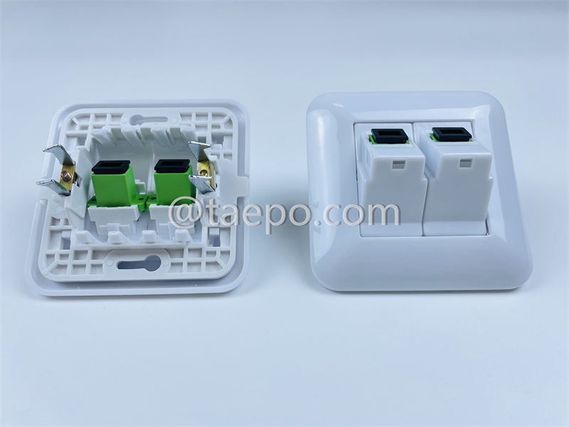 Выходной разъем SC/APC дуплекс