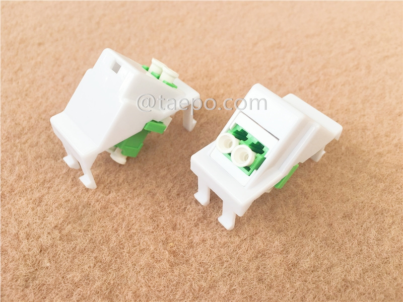 Пластиковая вставка с адаптером LC/APC duplex