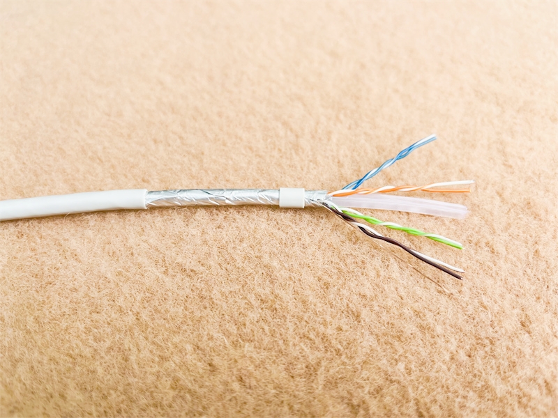 Сетевой кабель LAN, CAT6, FTP, 4 пары, голый медь, AWG23, твердый проводник, 305м/катушка