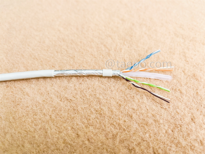 LAN-кабель, CAT6, FTP, 4 пары, голый медный провод, AWG23, цельный проводник, 305 м/бухта