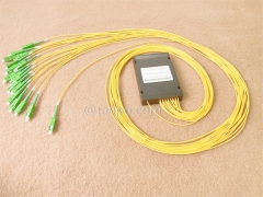 Оптический сплиттер, PLC, пластиковый корпус, G657A, 1x16, свободная трубка 2 мм, 1 м, с разъемом SC/APC